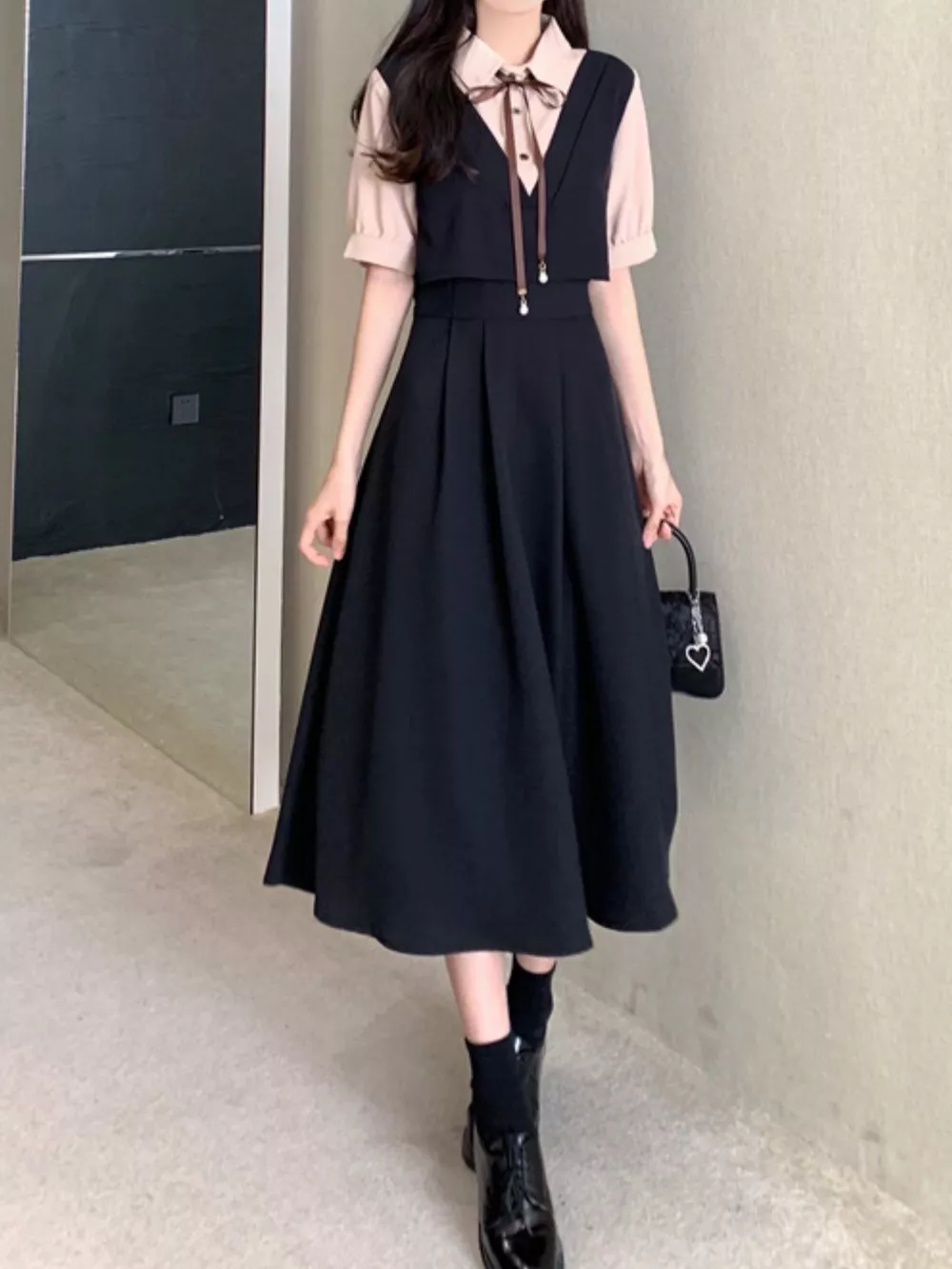 Contrast Short Sleeve Pleated Midi Dress, image 6