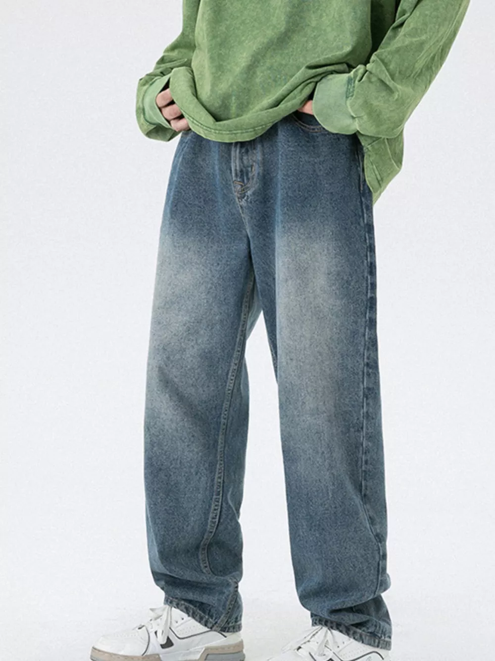 Men's Pocketed Wide Leg Jeans, image 3