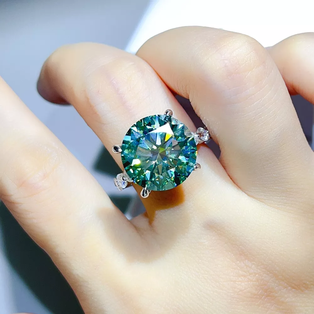 10 Carat 925 Sterling Silver Moissanite Ring, image 5