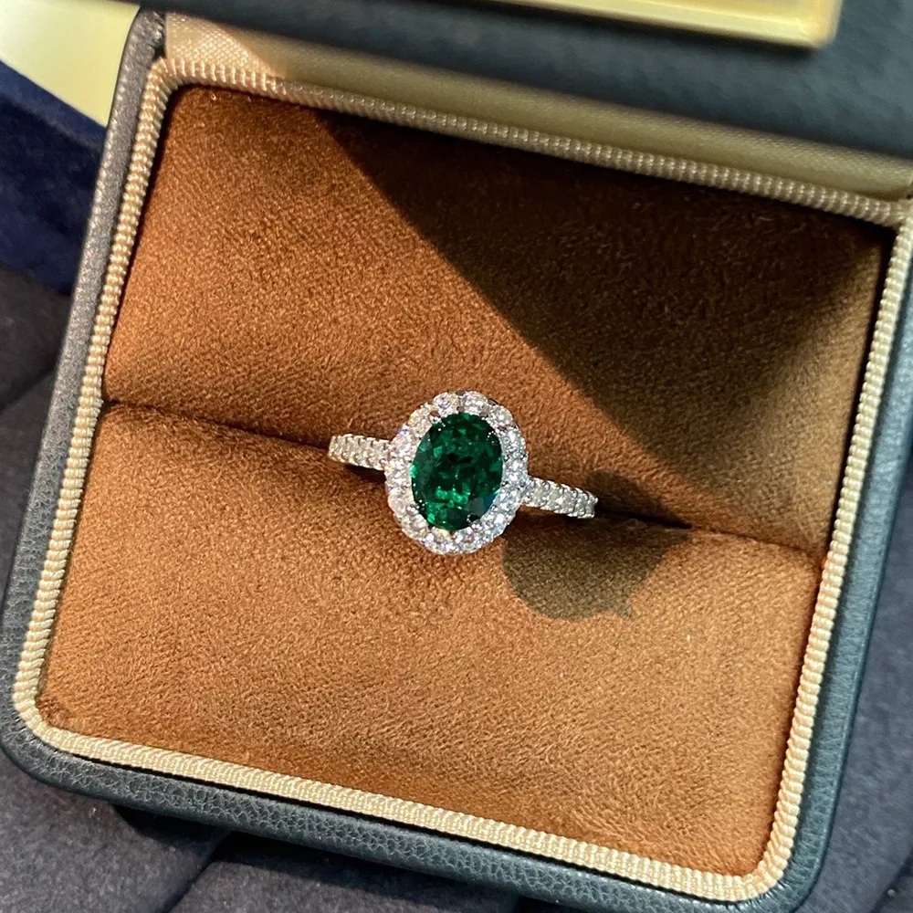 925 sterling Silver Oval Cut Synthetic Emerald Ring, image 2
