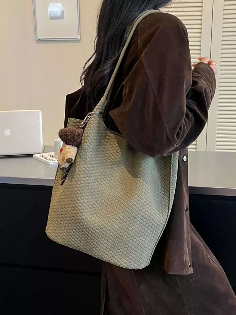 Vintage Woven Texture Shoulder Bag, image 6