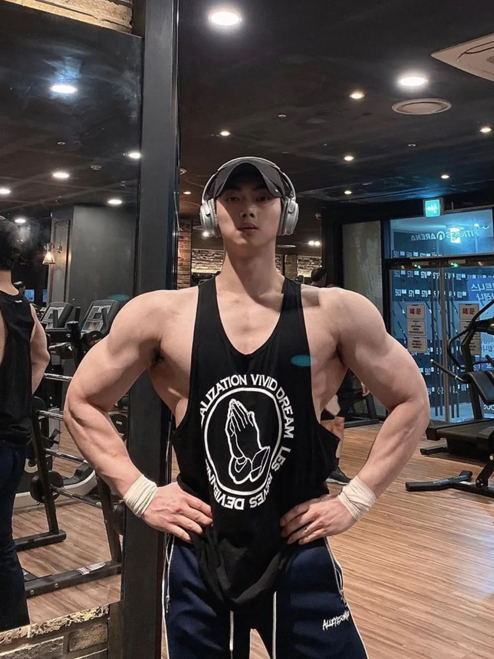 Men's Round Neck Graphic Tank, image 2