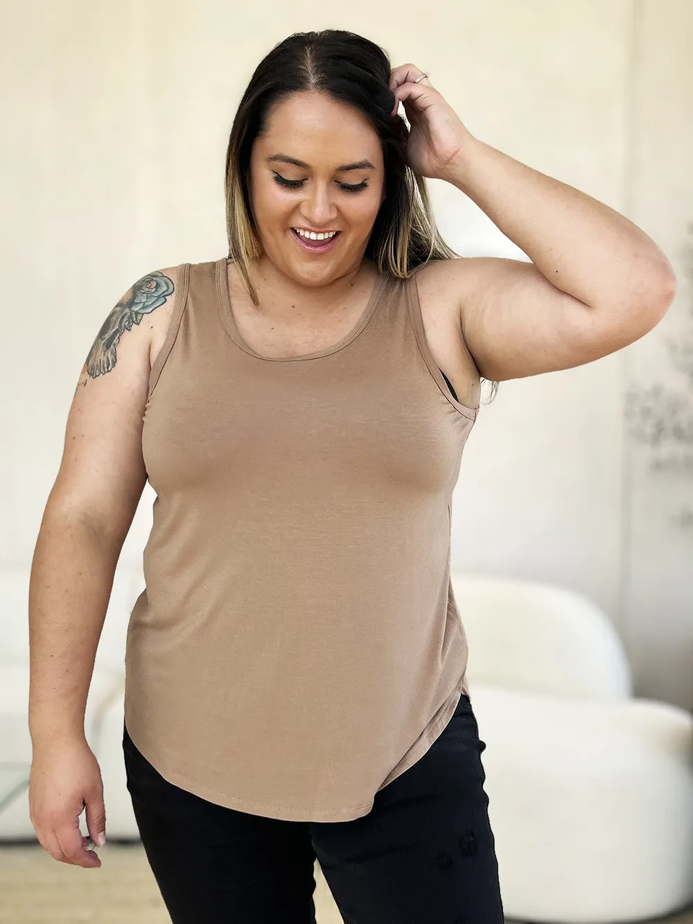 Full Size Round Neck Curved Hem Tank, image 12