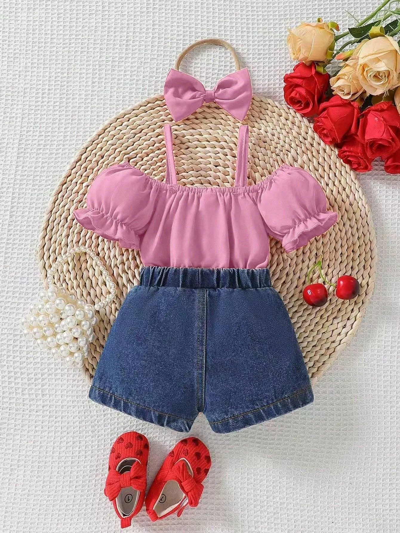 Children's Ruffle Top and Bowknot Denim Shorts Set with Headband, image 5