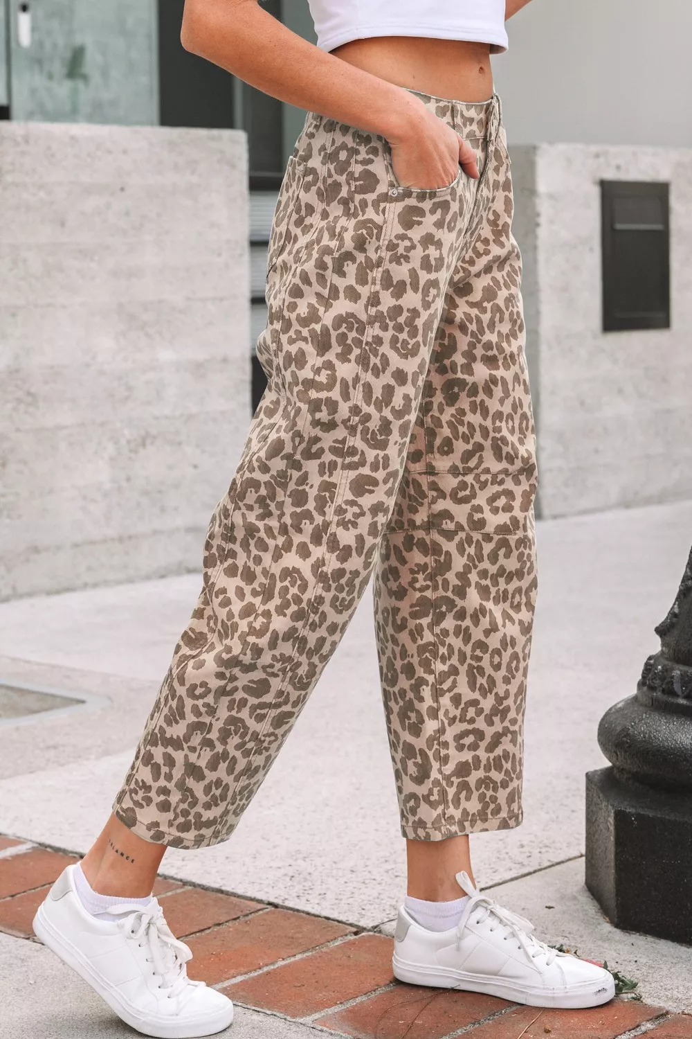 Leopard Print High-Waisted Cropped Jeans, image 4