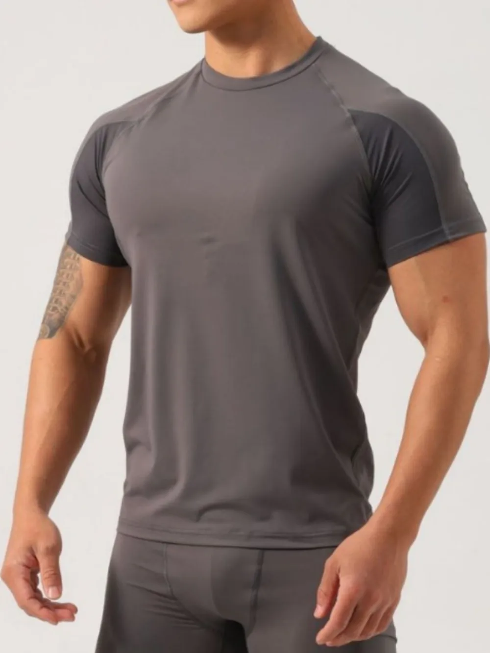 Men's Plus Size Round Neck Short Sleeve T-Shirt, image 2