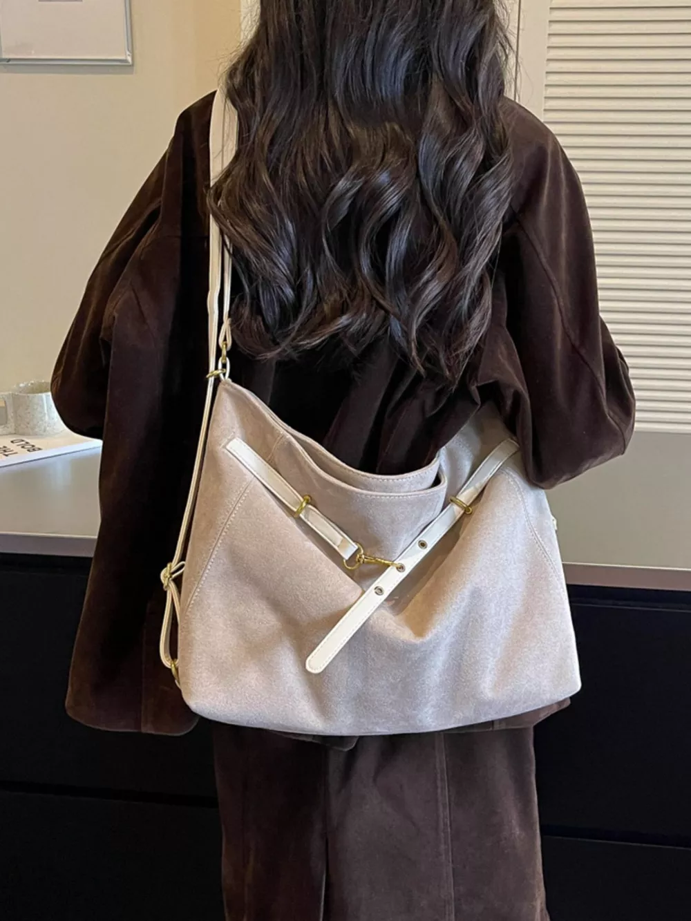 Adjustable Buckle Detail Shoulder Bag, image 10