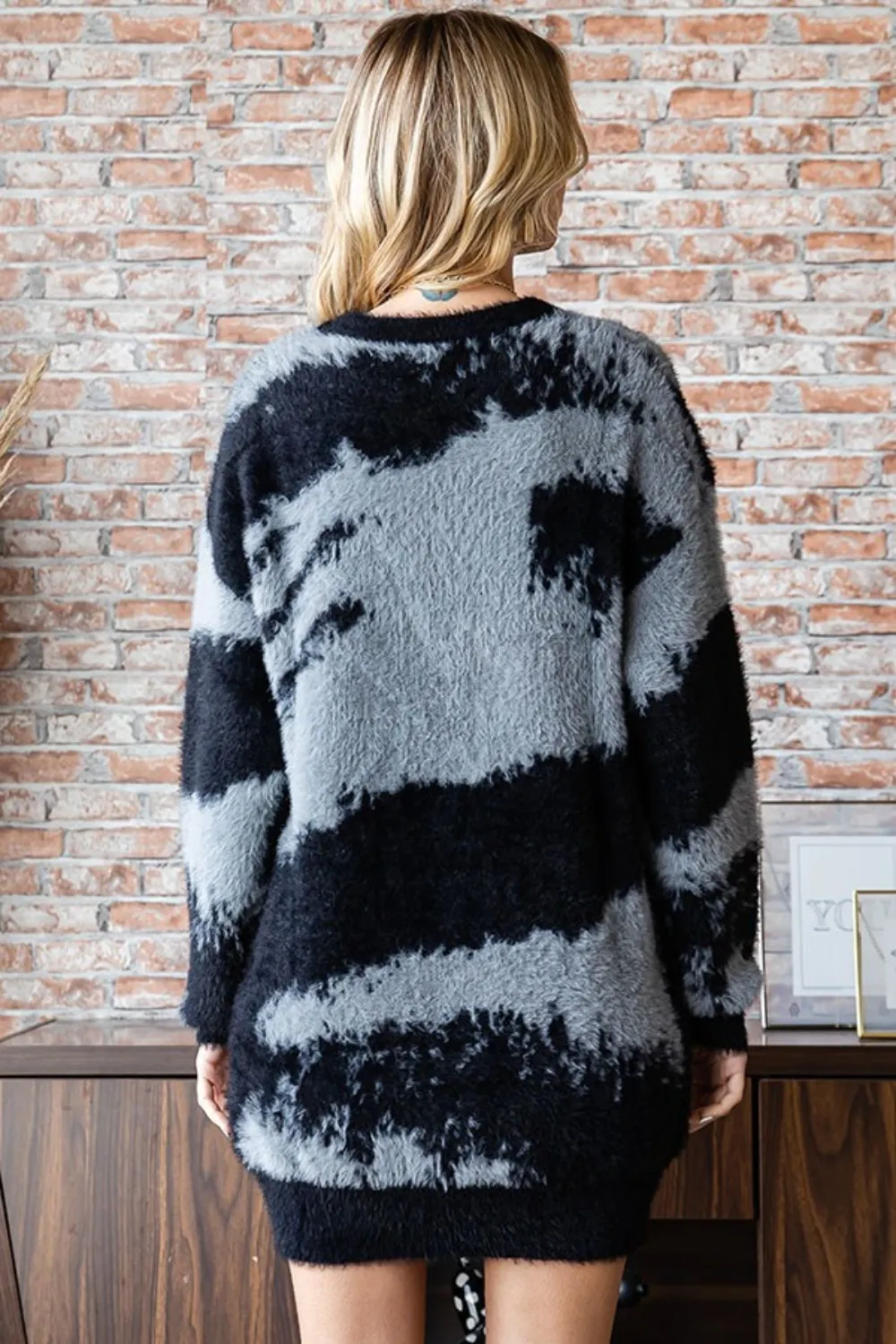 Full Size Abstract Pattern Contrast Feather Yarn Sweater, image 2