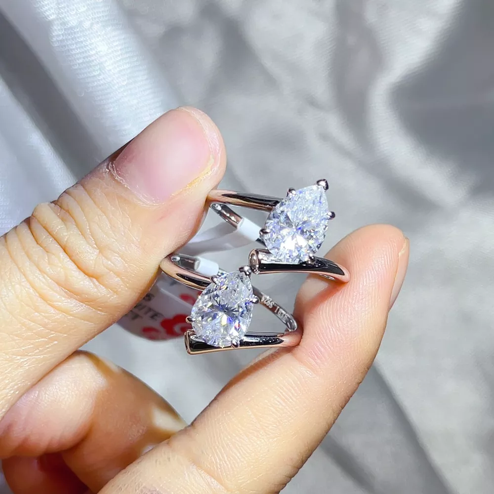 2 Carat 925 Sterling Silver Moissanite Ring, image 3