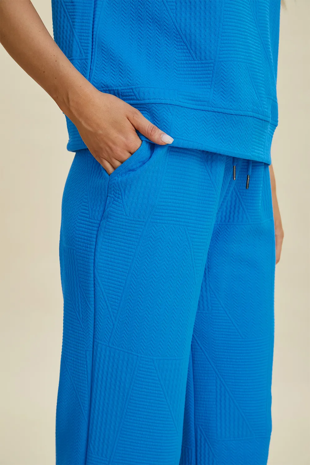 Full Size Texture Ruffle Short Sleeve Top and Wide Leg Pants Set, image 15