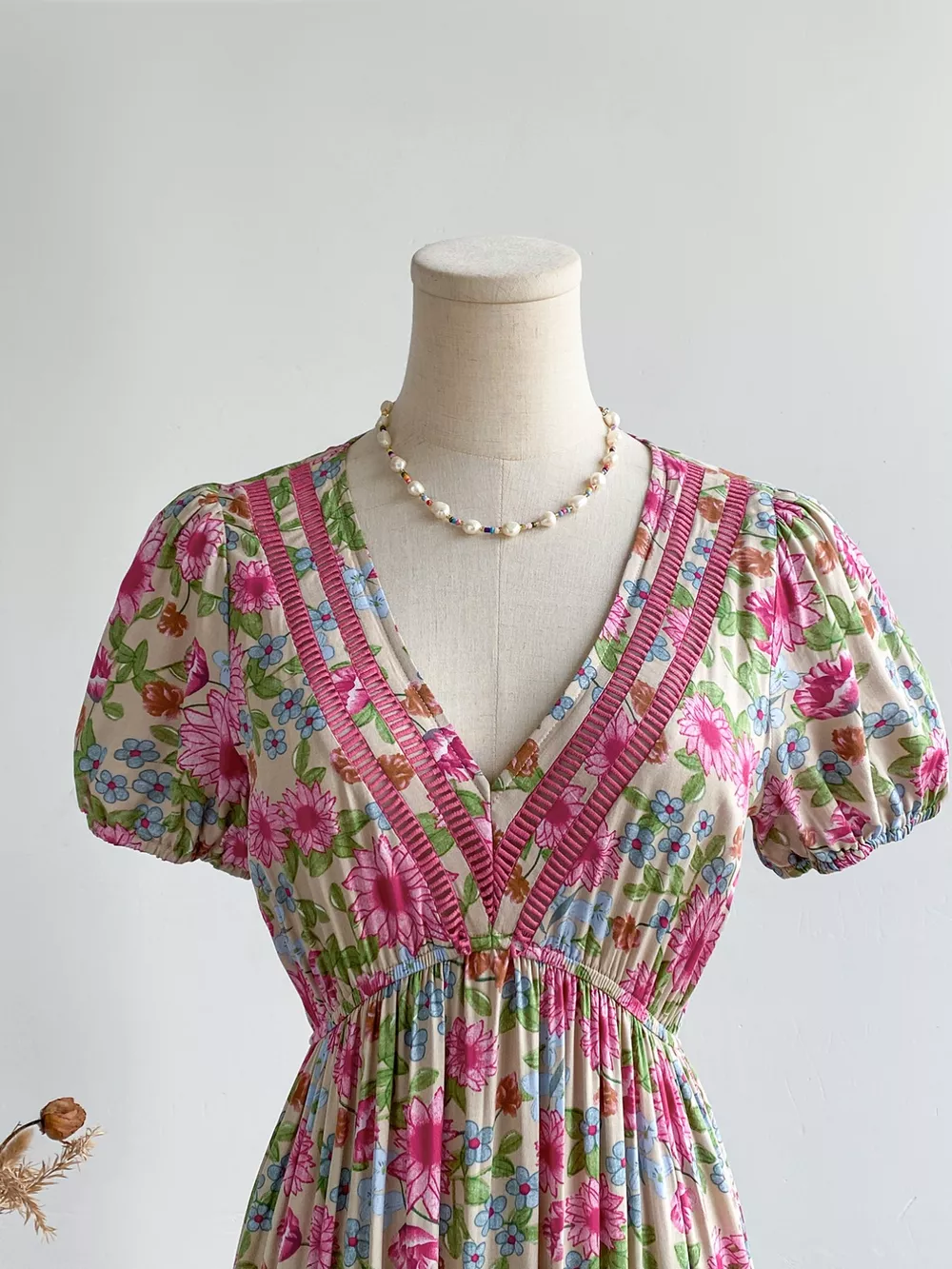 Floral Print V-Neck Puff Sleeve Dress, image 3