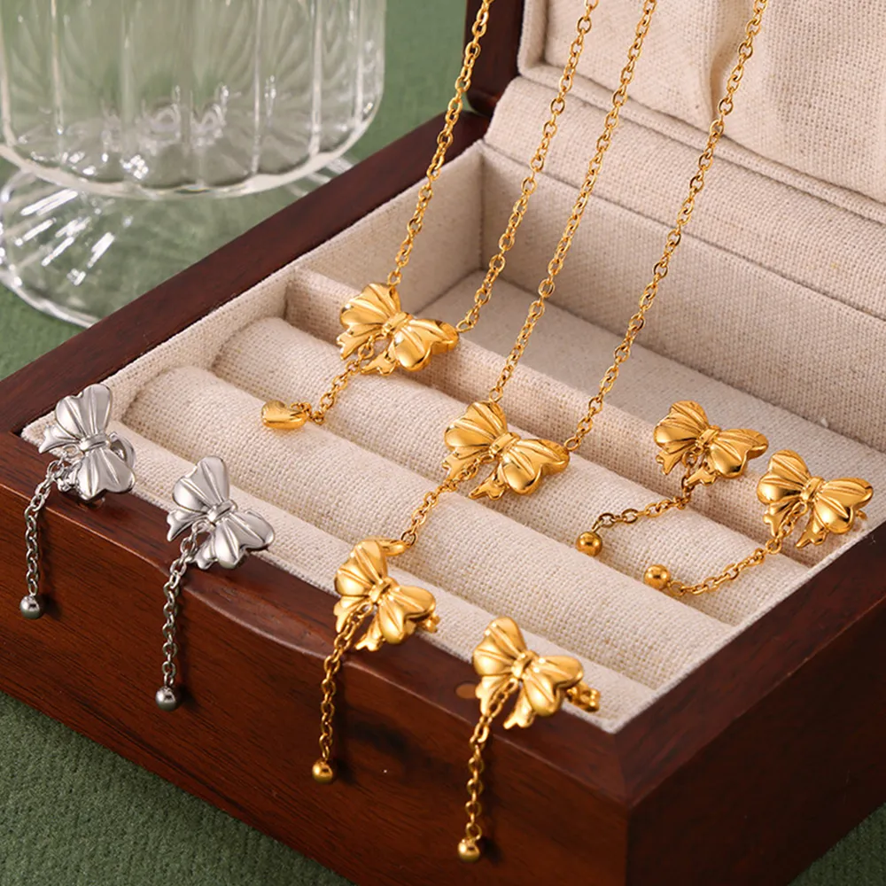 Titanium Steel Gold-Plated Bow Pendant Necklace, image 3