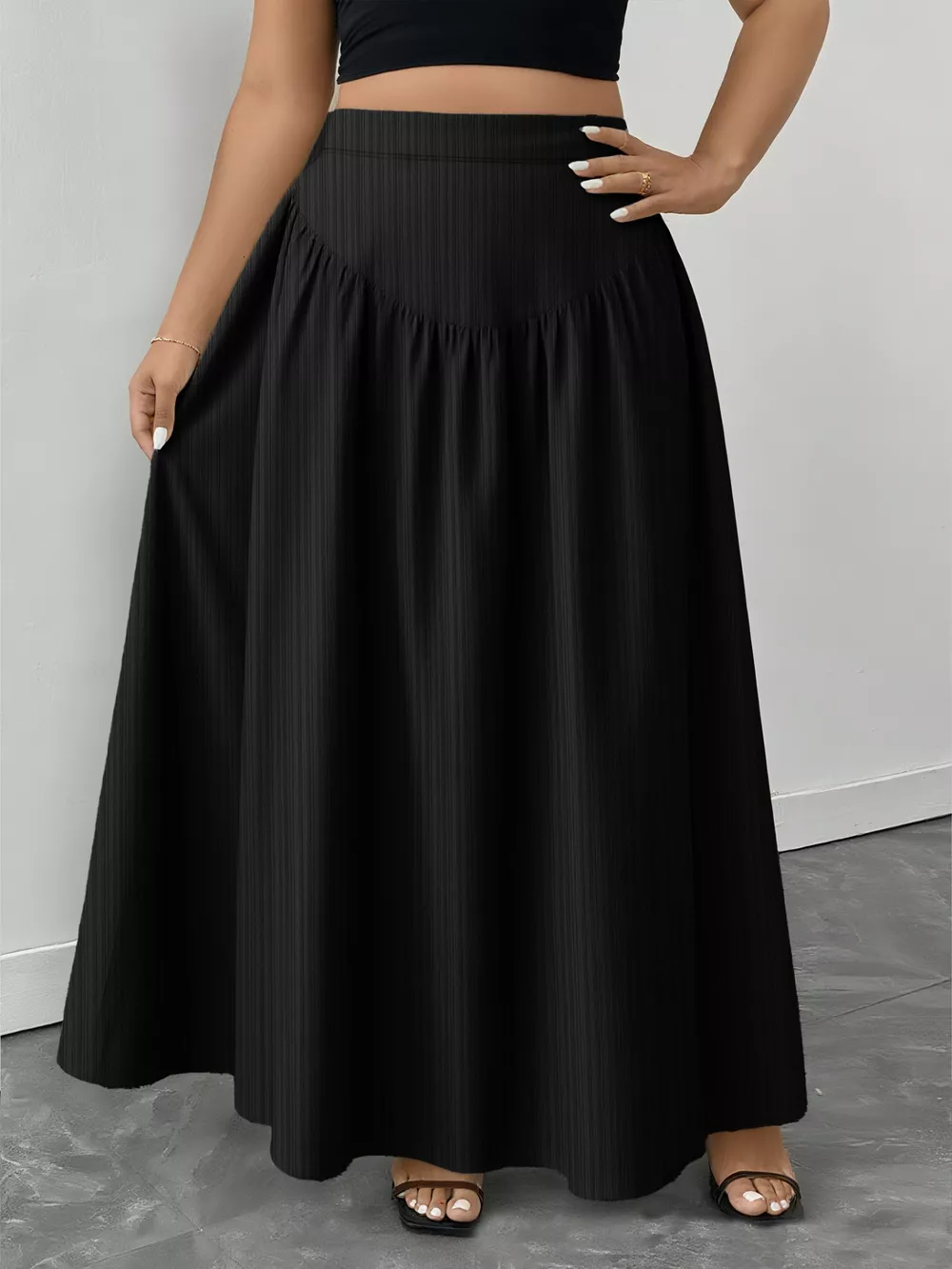 Plus Size Ruched Maxi Skirt with Pockets, image 3