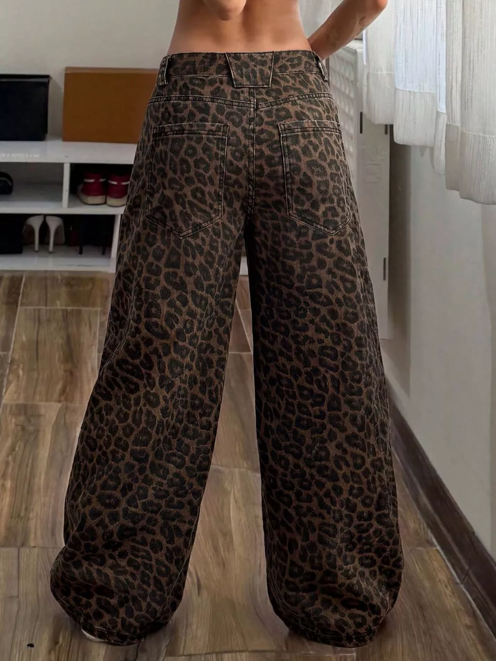 High-Waisted Leopard Wide-Leg Jeans, image 4