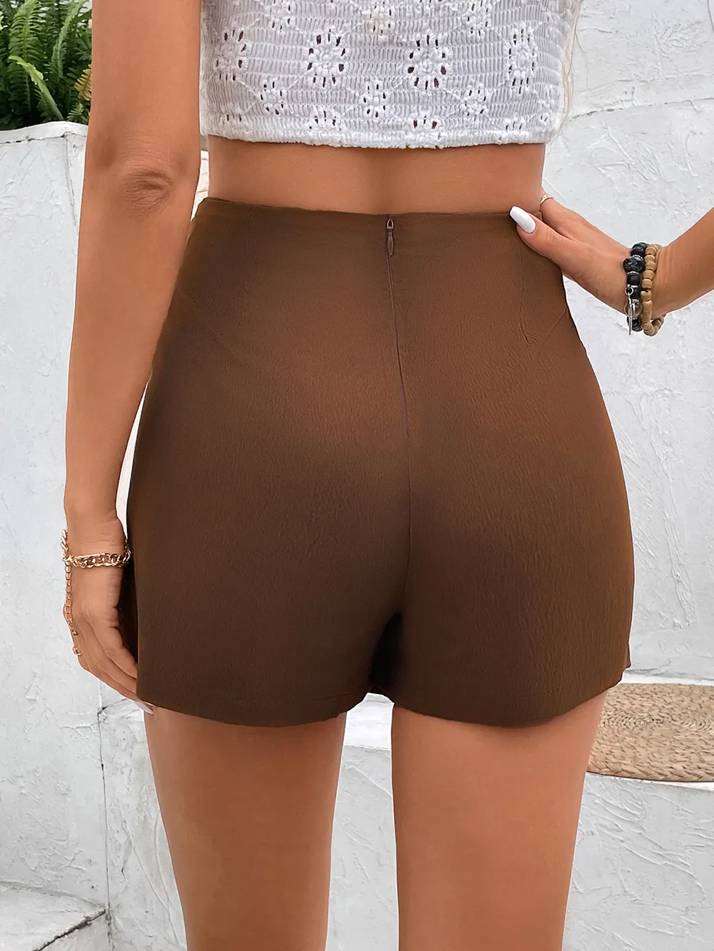 Pocketed High Waist Shorts, image 3