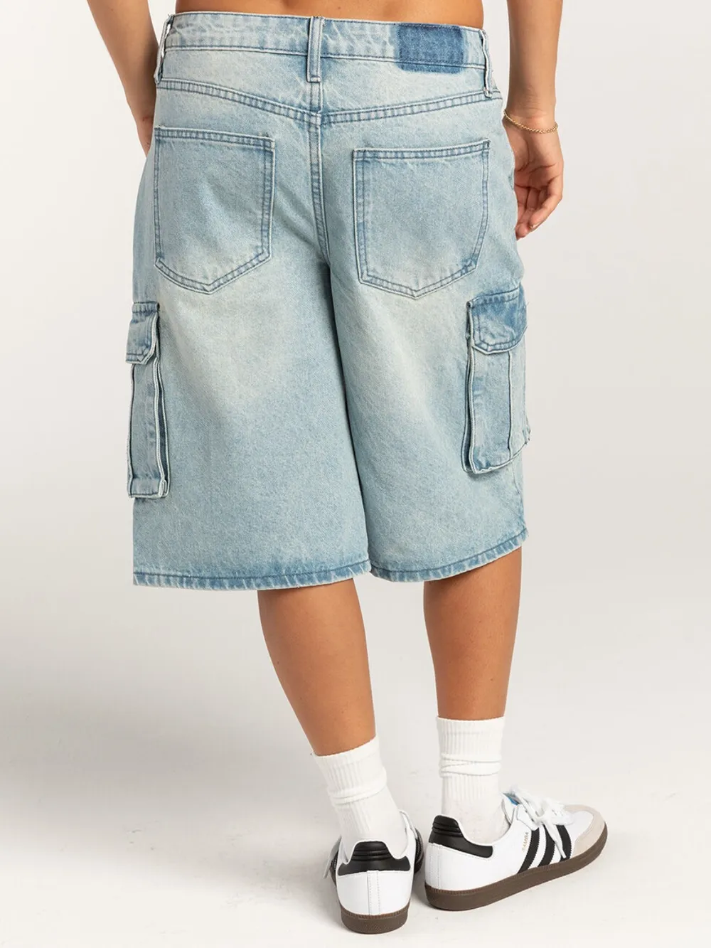 Mid-Rise Waist Denim Shorts with Pockets, image 3
