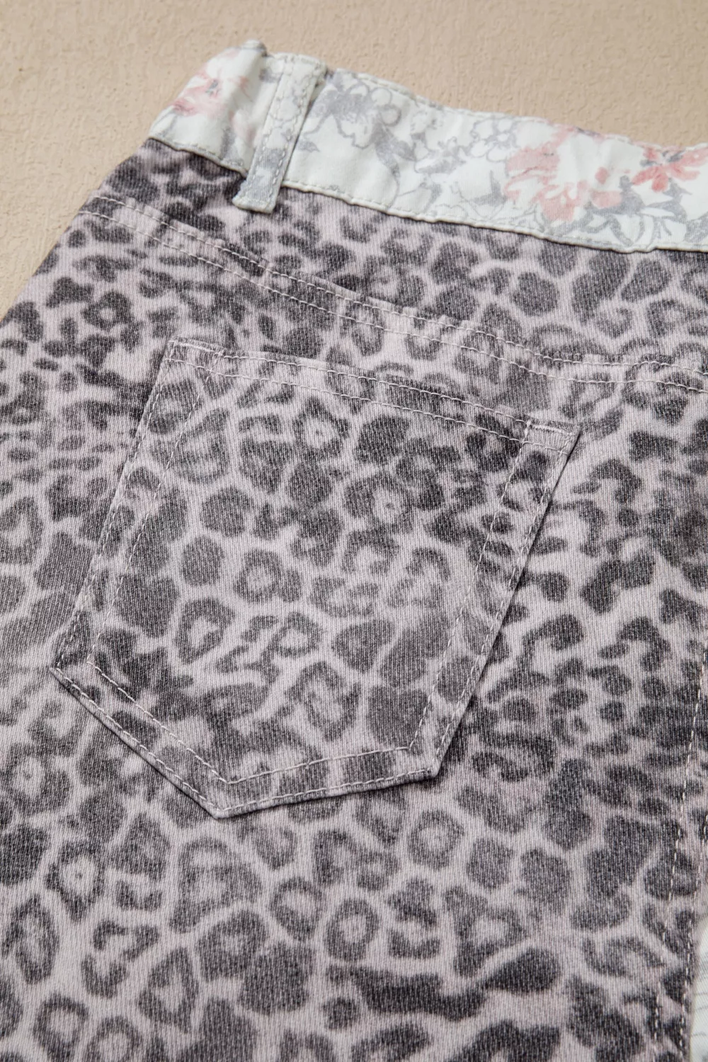 Floral and Leopard Print Wide-Leg Jeans, image 9