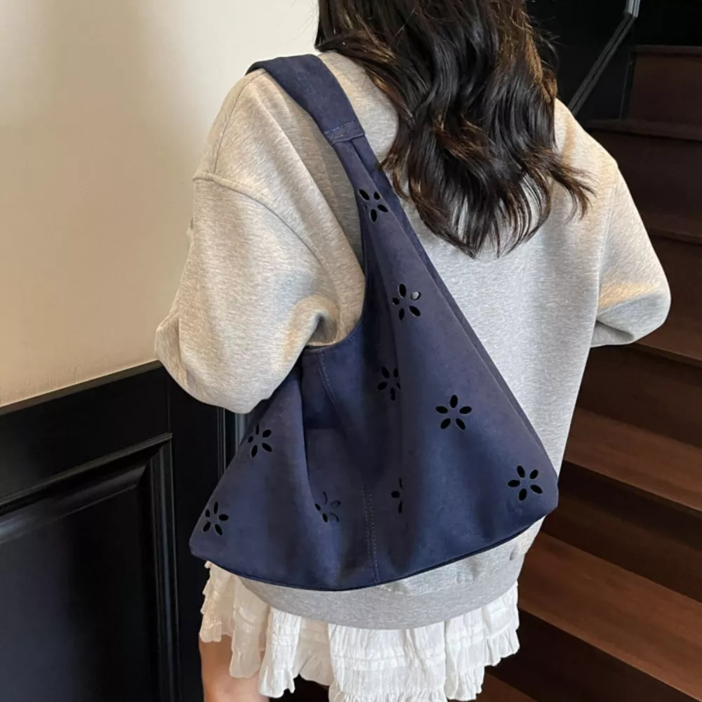 Cut-out Shoulder Bag, image 6