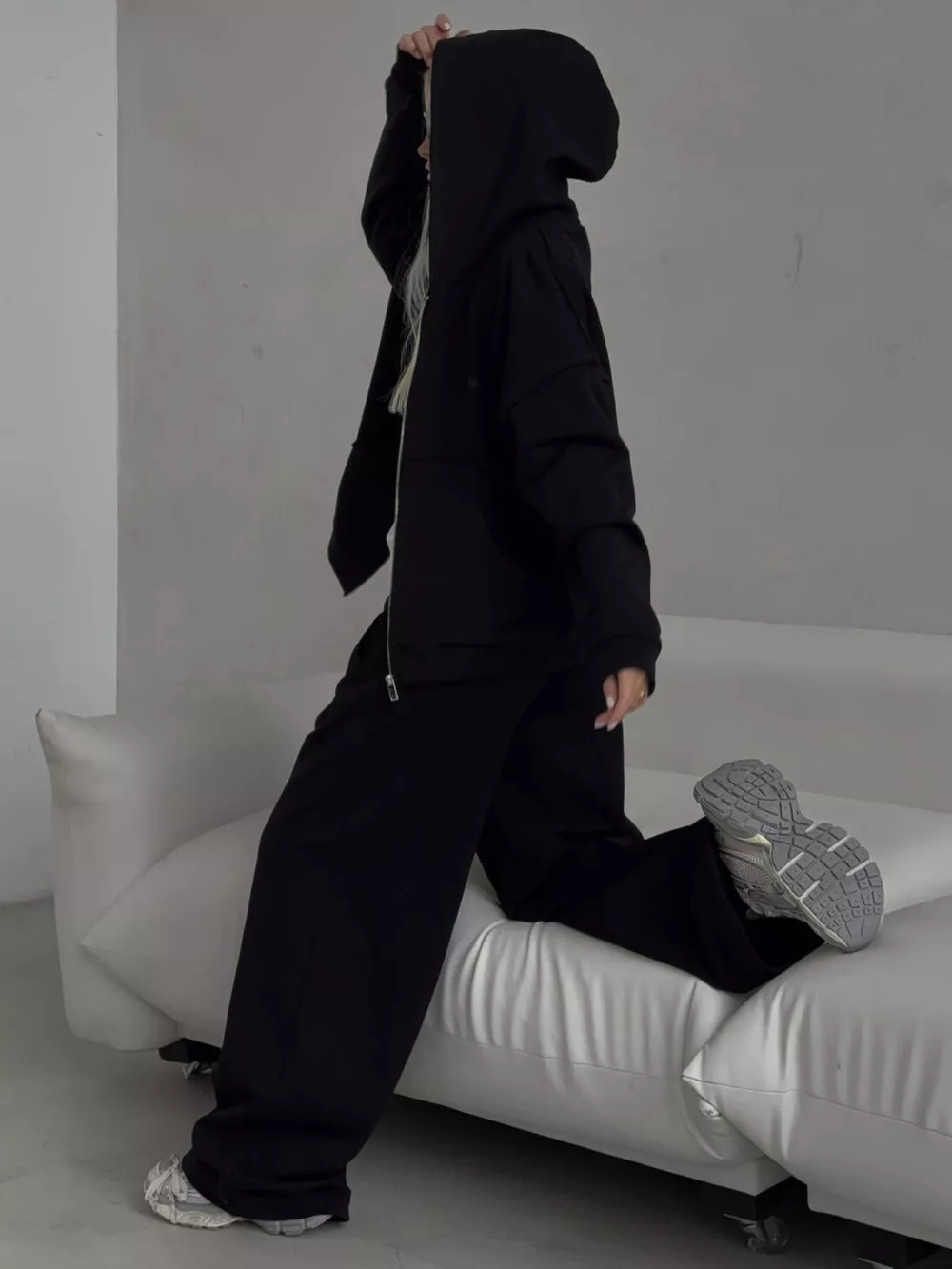 Casual Zip-Up Hoodie and Wide-Leg Sweatpants Set, image 10
