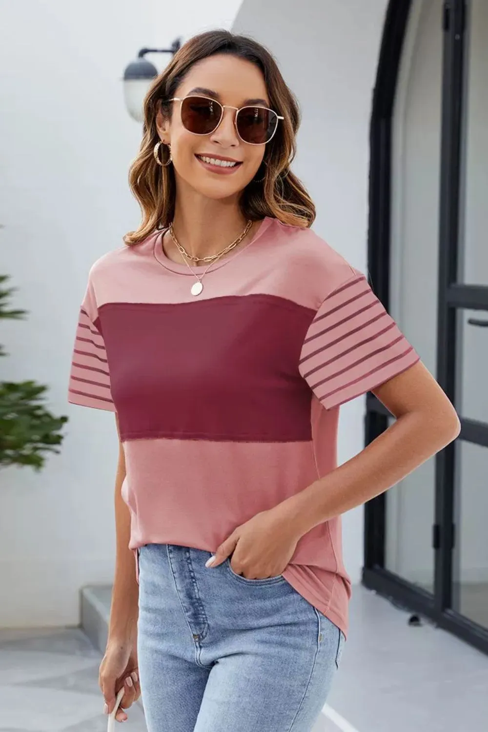 Color Block Round Neck Short Sleeve T-Shirt