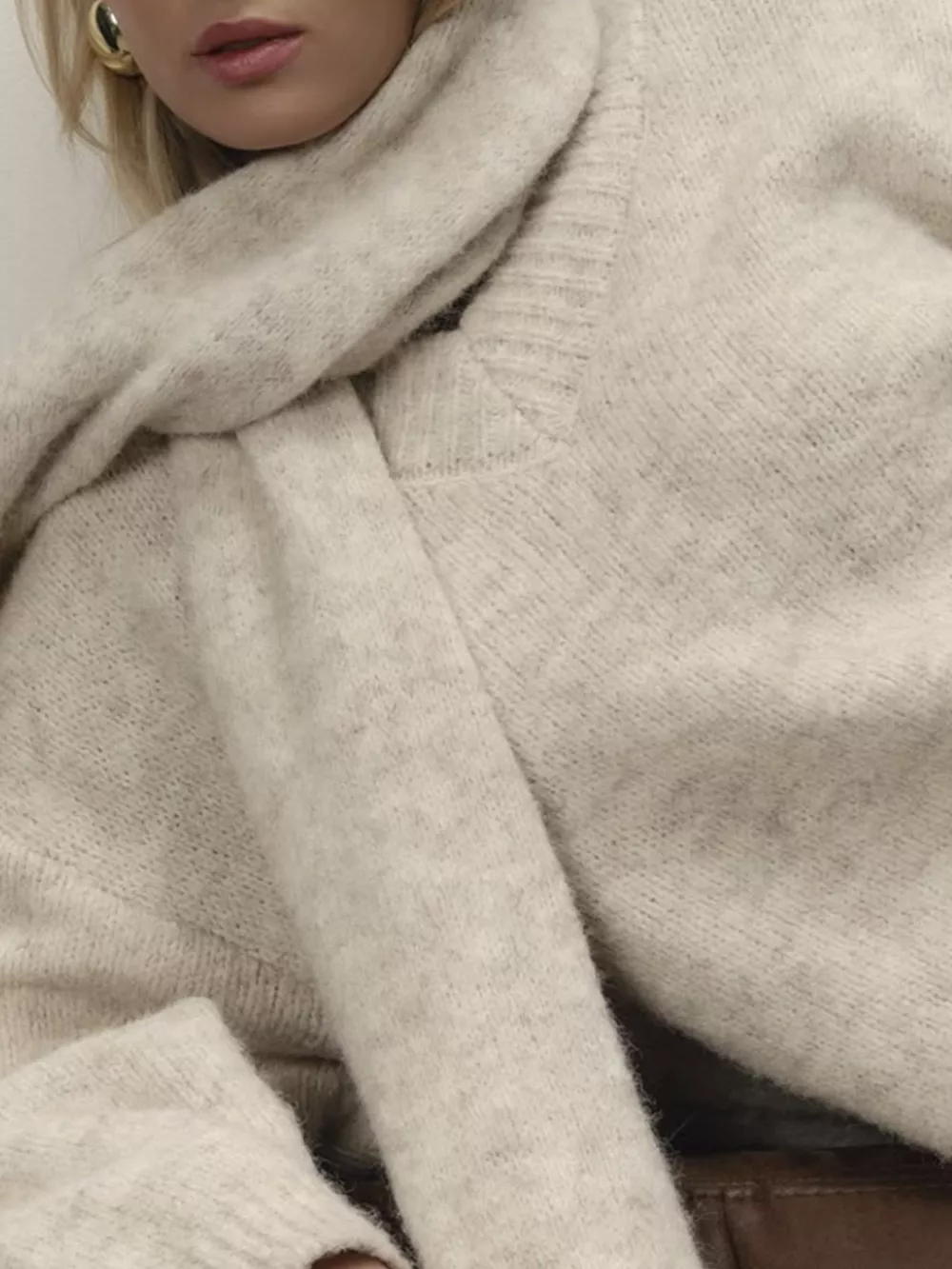Oversized V-Neck Dropped Shoulder Sweater with Scarf, image 9