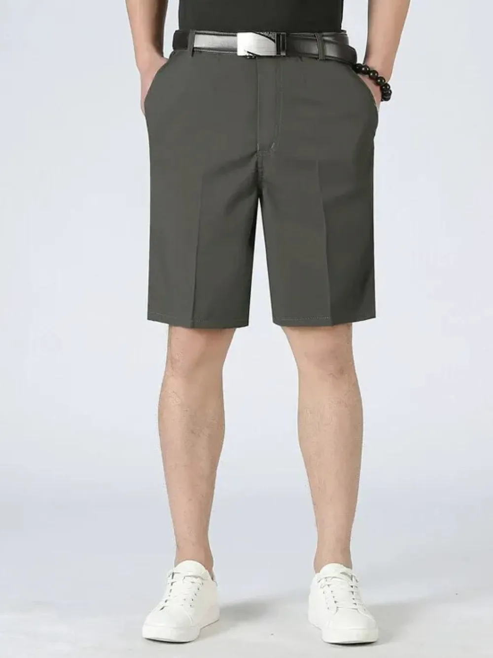 Men's Loose Fit Pocketed Shorts, image 4