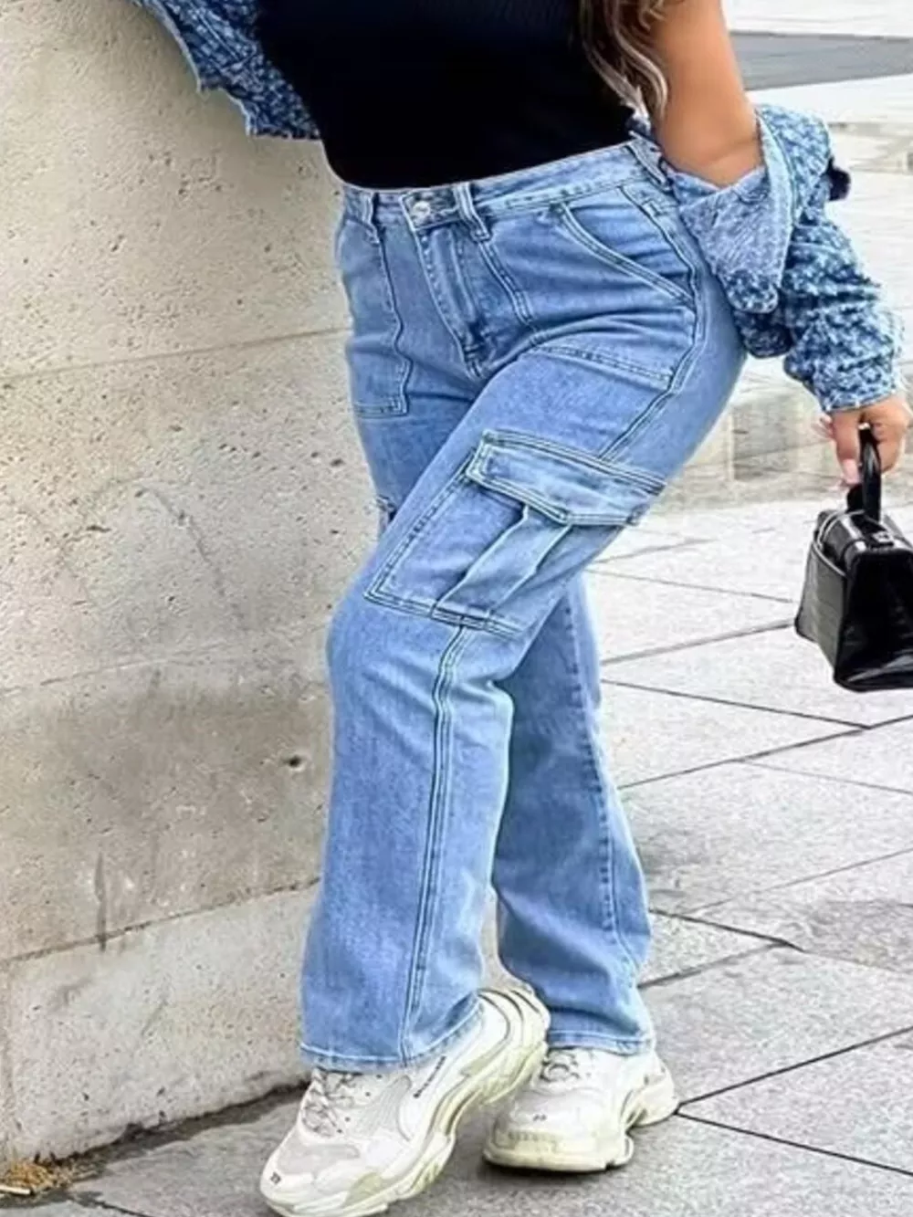 Full Size Light Wash Cargo Jeans with Multiple Pockets Plus Size, image 3