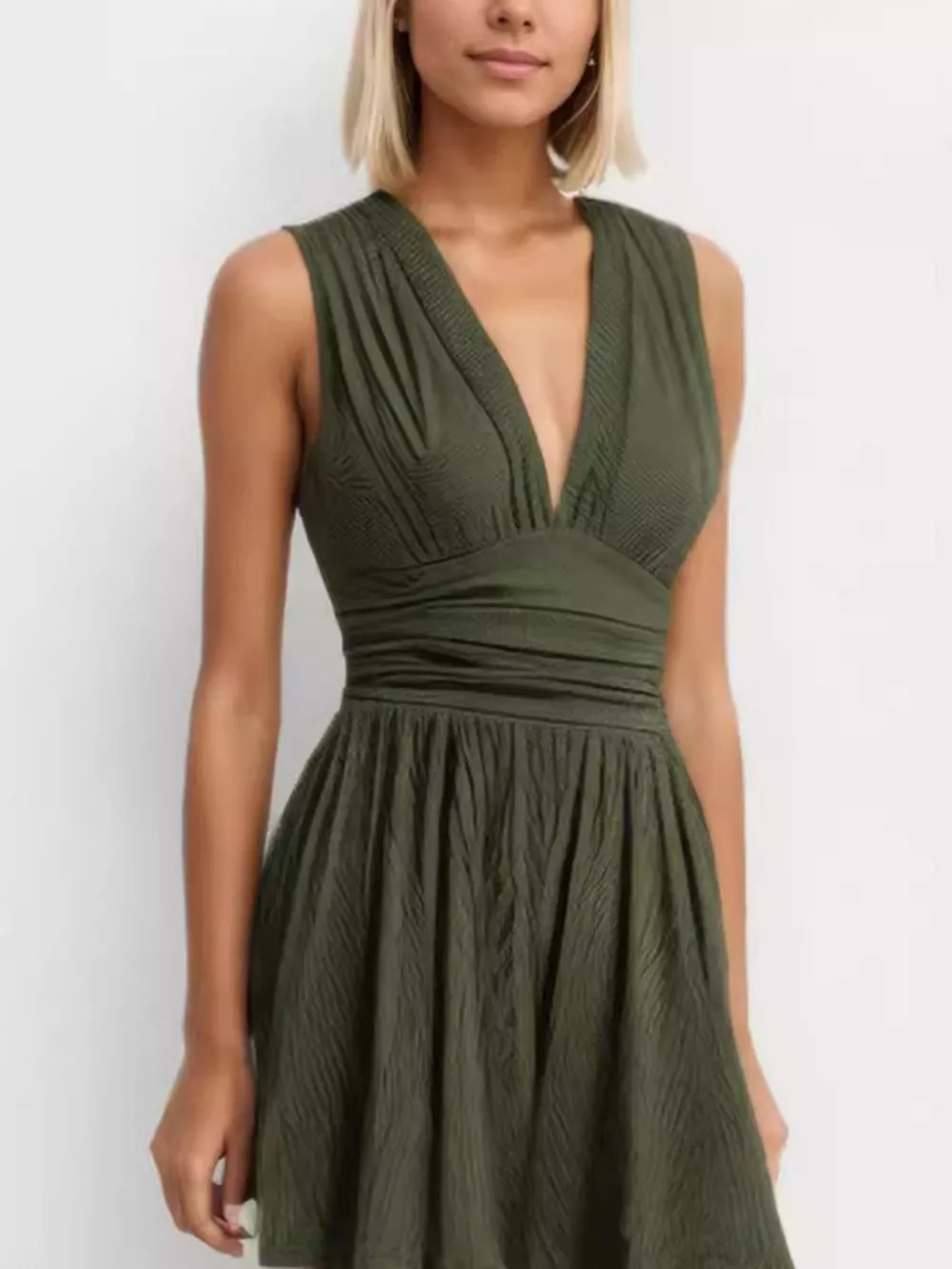 Deep V-Neck Ruched Sleeveless Romper, image 5