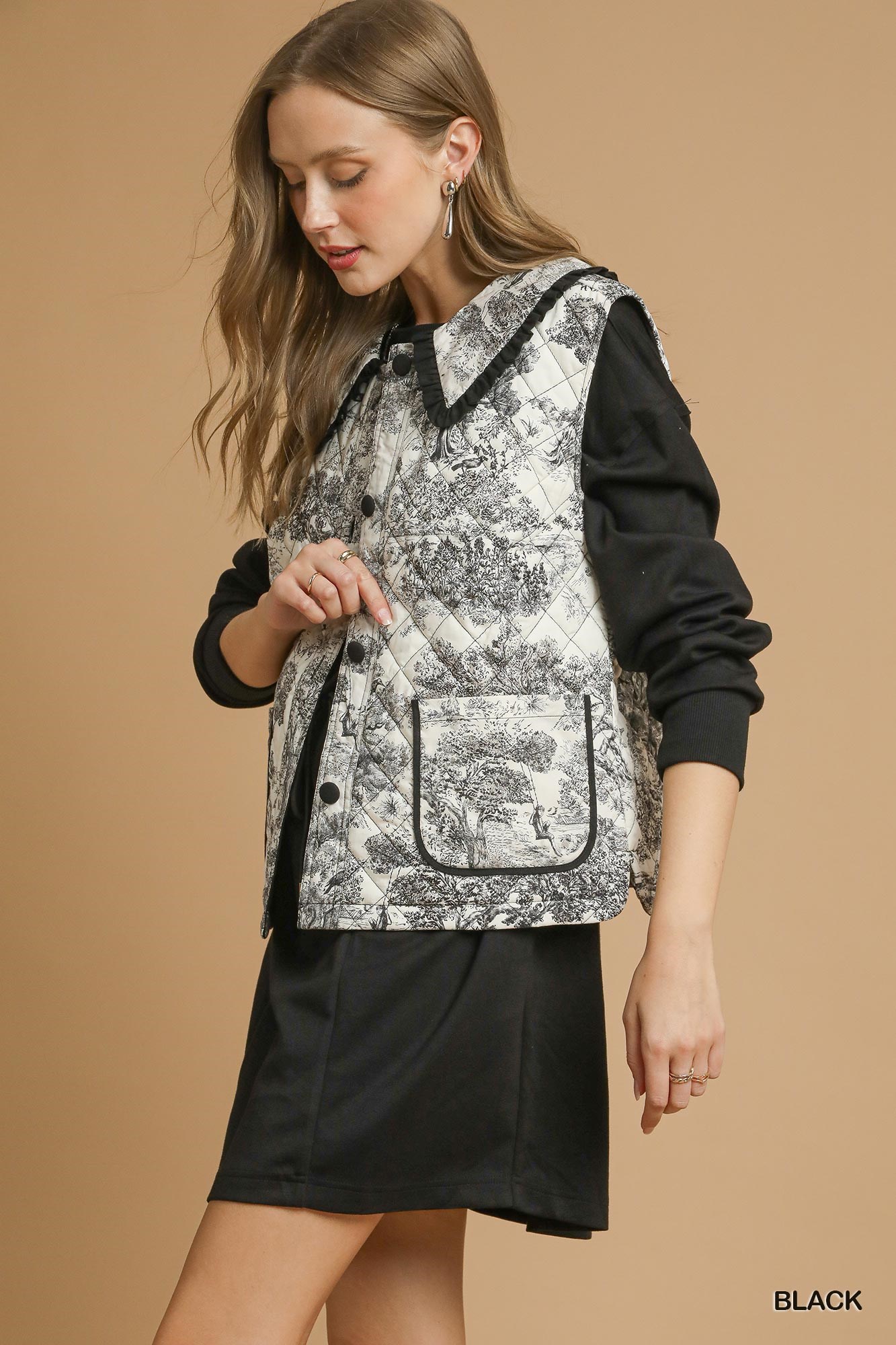 Toile Quilted Vest with Ruffle Collar, image 4