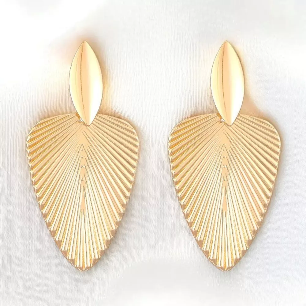 Alloy Textured Earrings