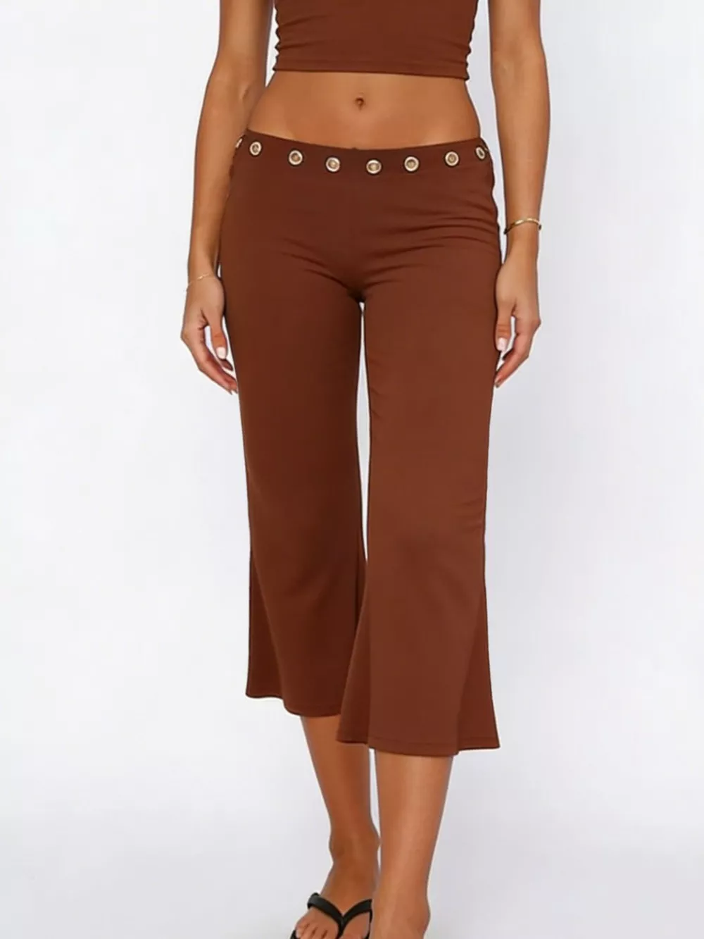 Mid Rise Capris Pants, image 9