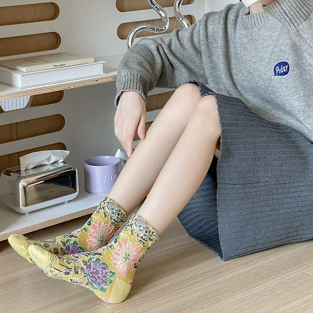 Floral Jacquard Crew Socks, image 13