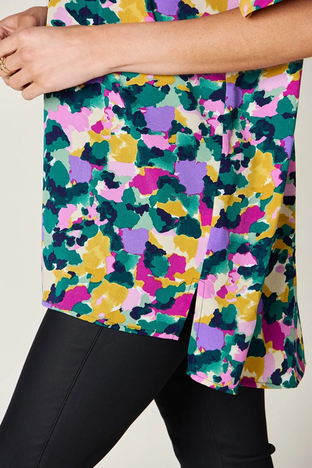 Full Size Printed V-Neck Short Sleeve Side Slit Top, image 5