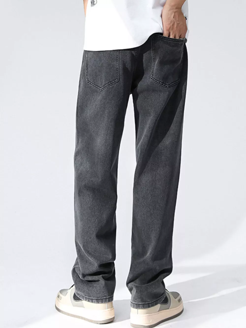Men's Wash Relaxed Fit Wide Leg Jeans, image 5