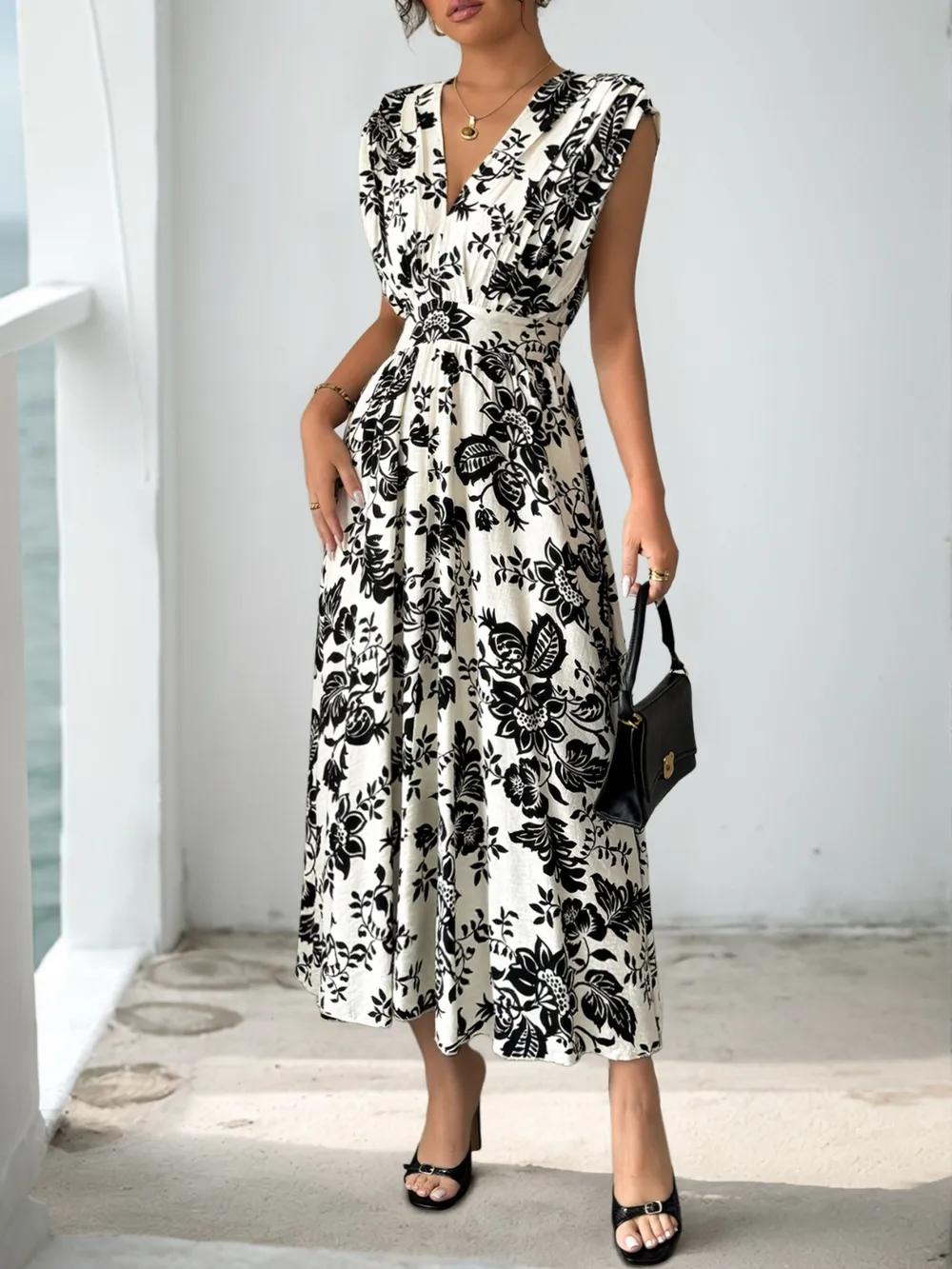 Printed V-Neck Cap Sleeve Dress, image 4
