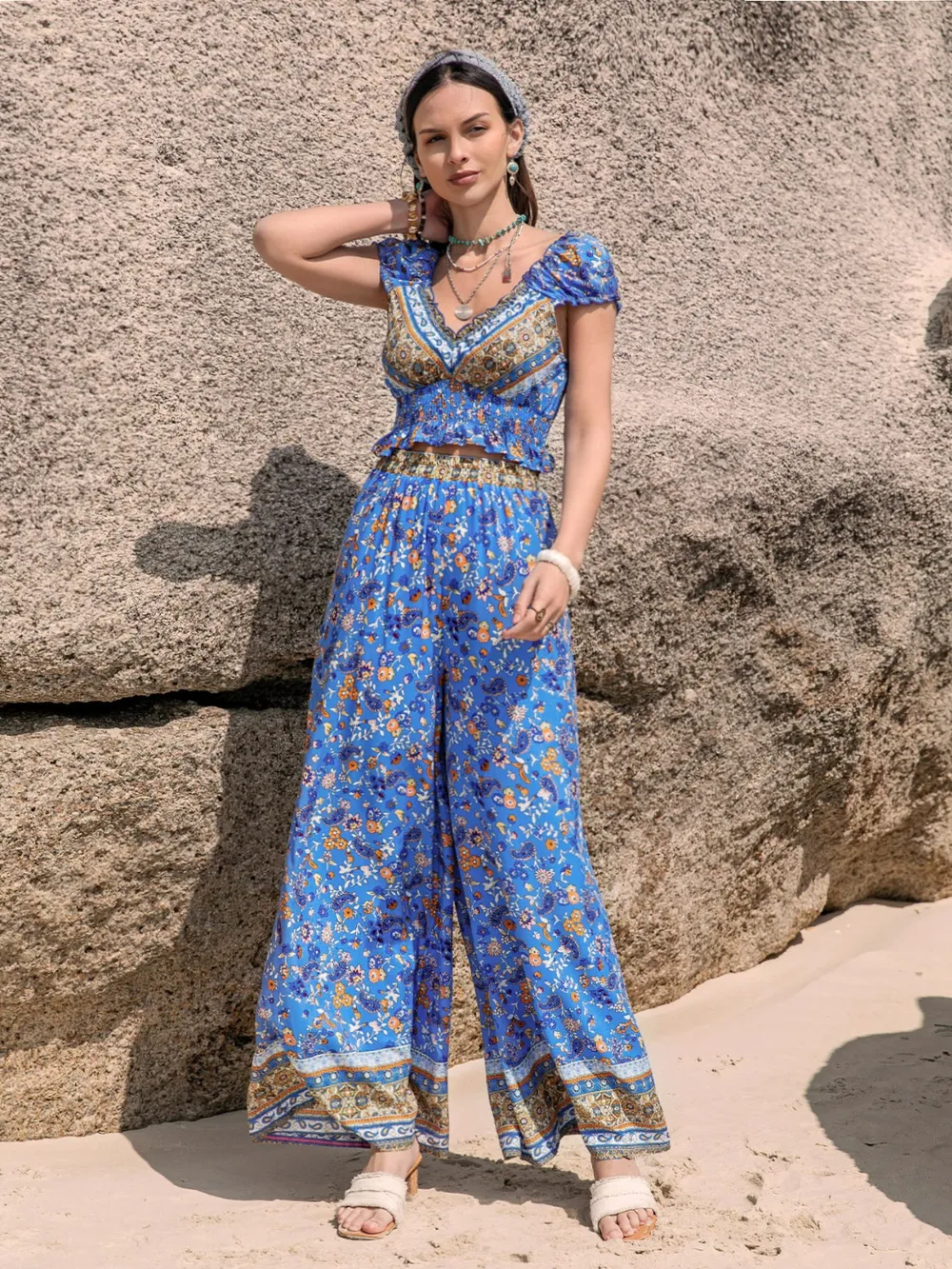 Printed V-Neck Top and Pants Set, image 4