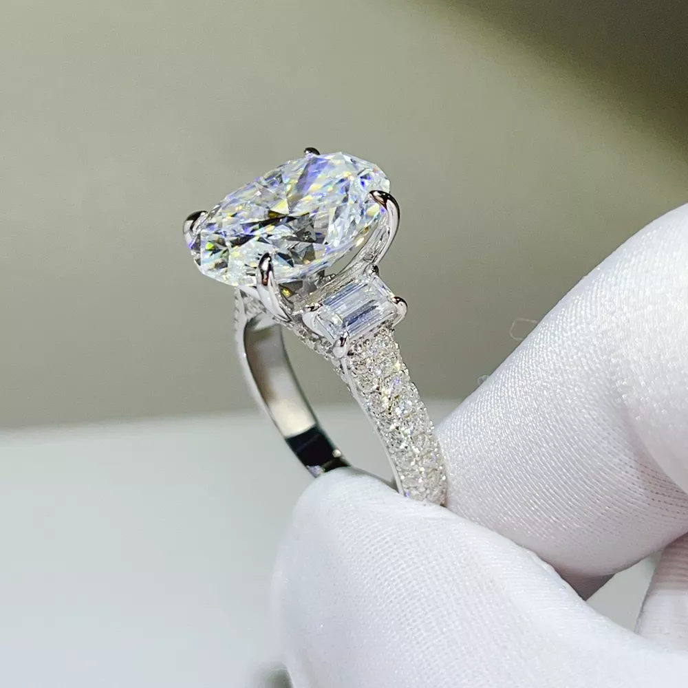 8 Carat 925 Sterling Silver Moissanite Ring, image 4