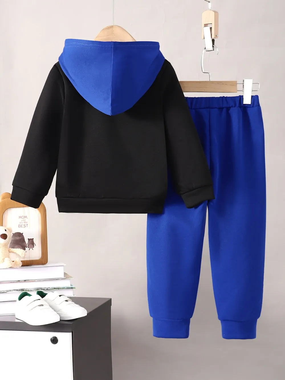 Children's Cartoon Graphic Hoodie and Pants Set, image 2