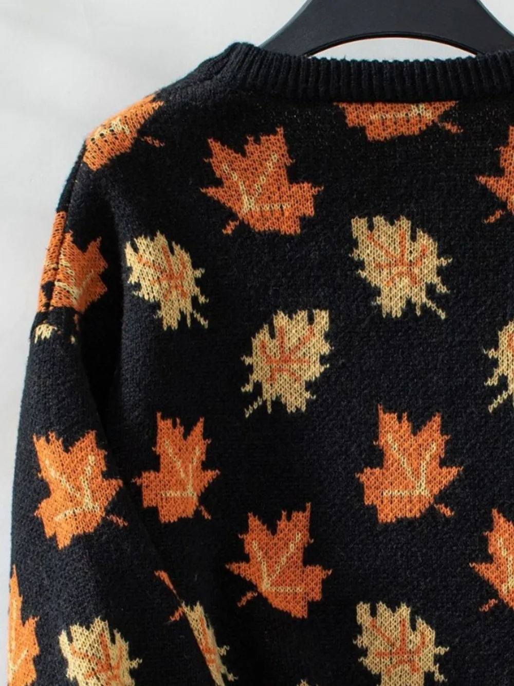 Maple Leaf Round Neck Long Sleeve Sweater, image 10