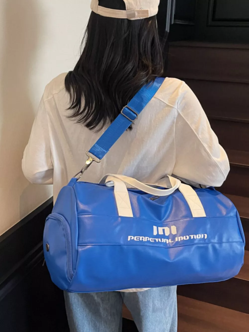 Sporty Duffel Bag with Shoulder Strap, image 3