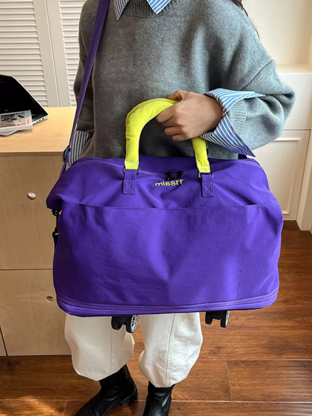 Contrast Handle Travel Bag, image 3