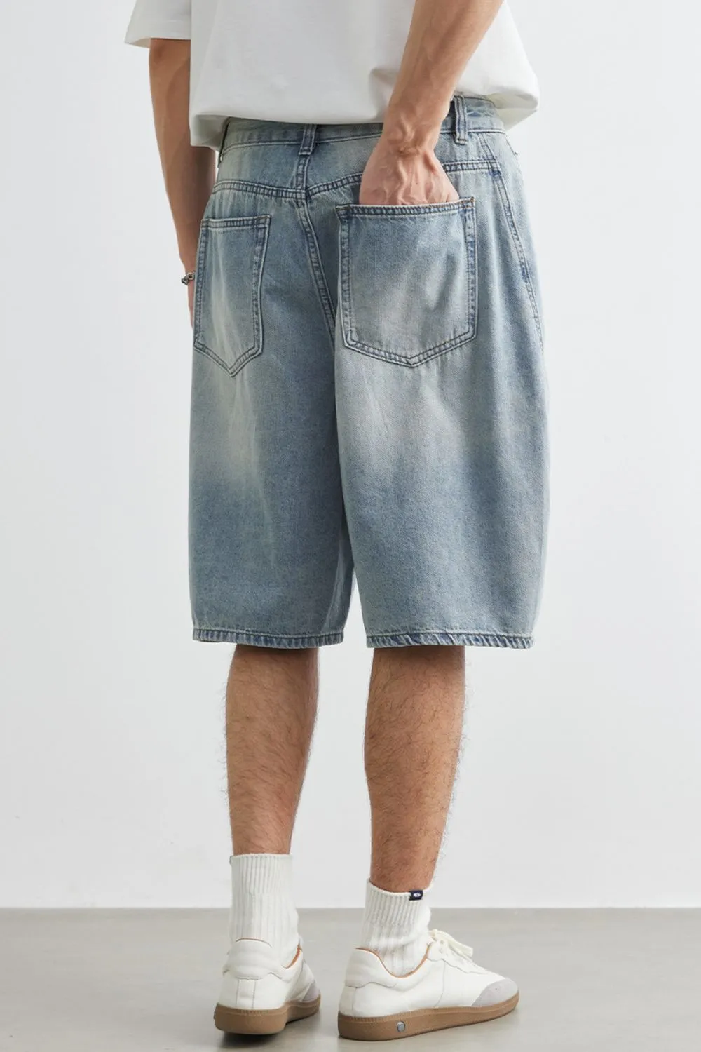 Men's Plus Size Relaxed Fit Wash Denim Shorts, image 2