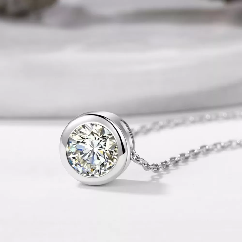 1 Carat Moissanite 925 Sterling Silver Pendant Necklace