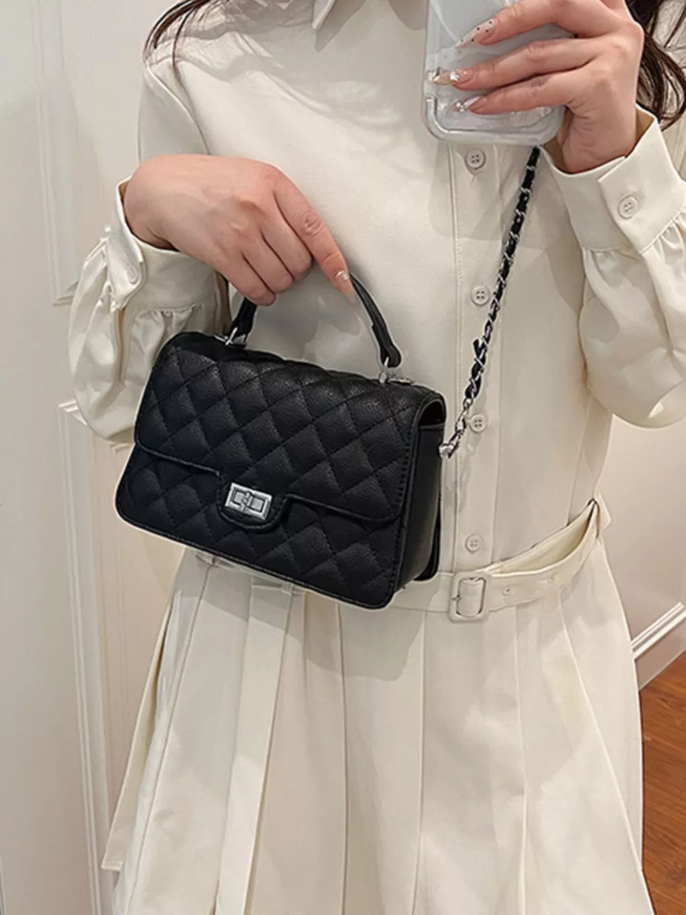 Quilted Chain Strap Crossbody Bag