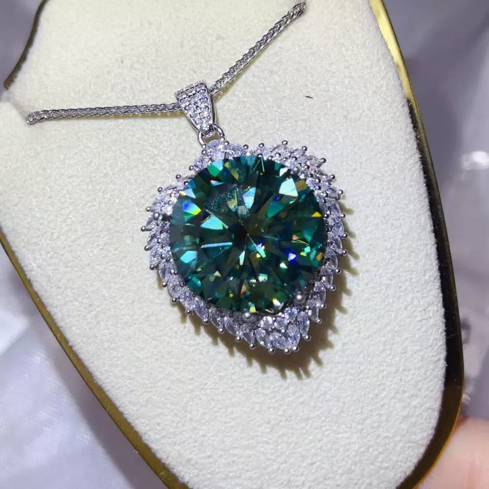 20 Carat Moissanite 925 Sterling Silver Pendant Necklace