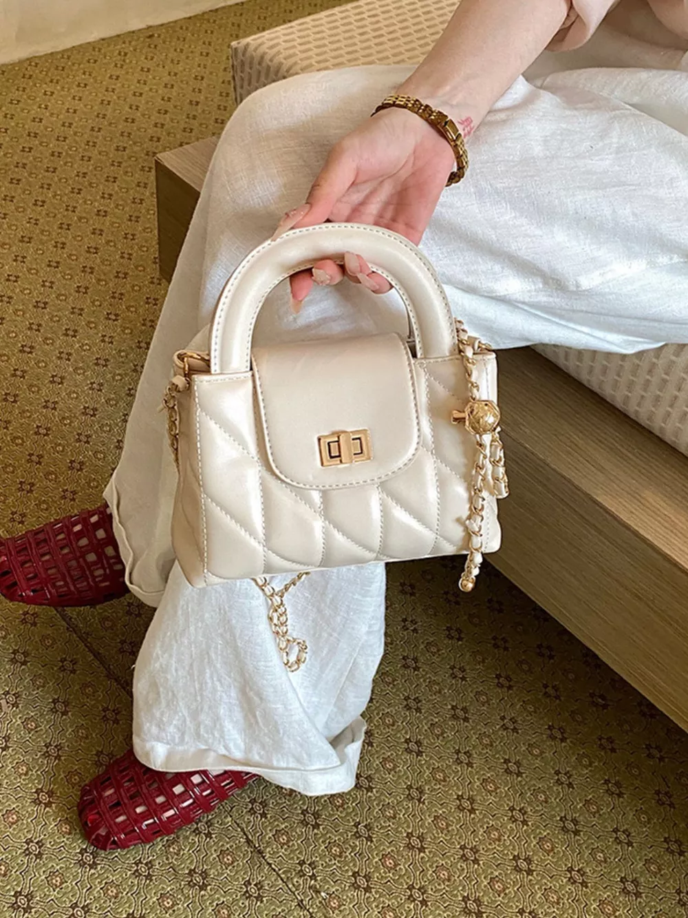 Quilted Chain Strap Crossbody Bag, image 9