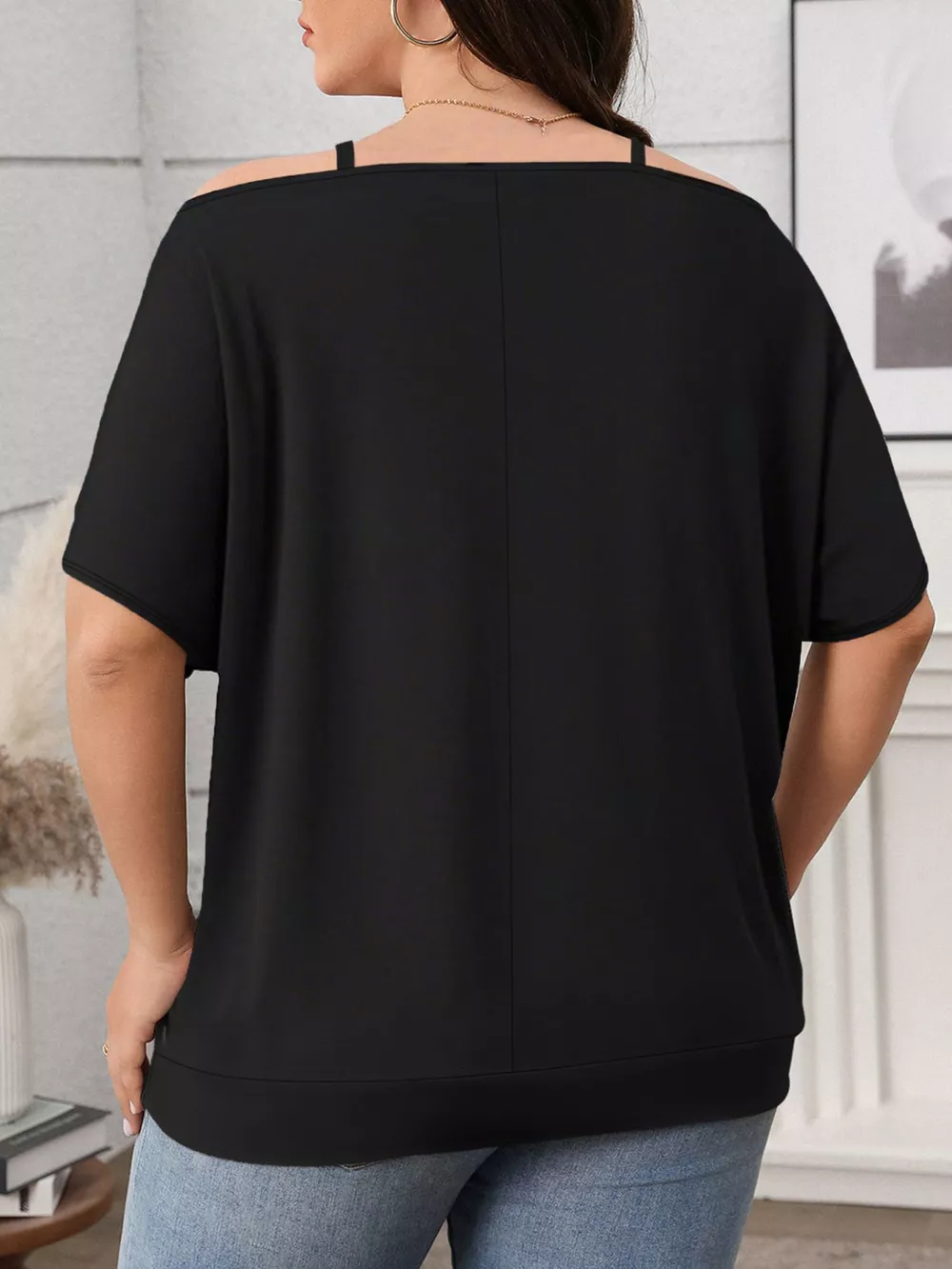 Plus Size Cold Shoulder Short Sleeve Top, image 4