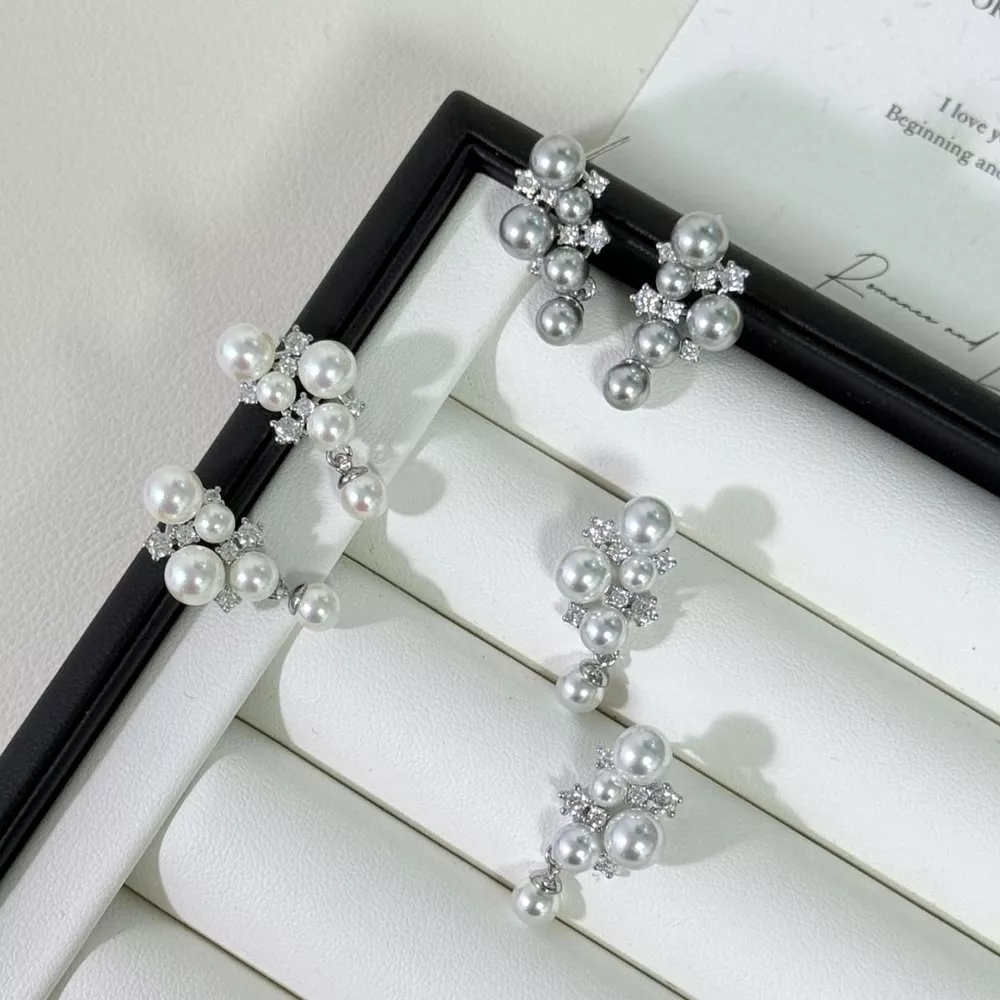 Pearl Cluster Earrings, image 2