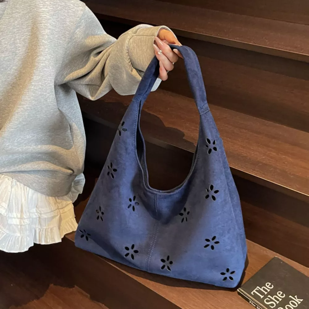 Cut-out Shoulder Bag, image 3