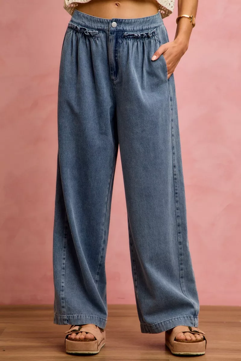 Mid Rise Ruffled Front Elastic Wide Leg Jeans, image 5